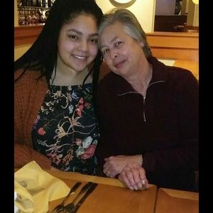 Meet your Posher, Deztiny